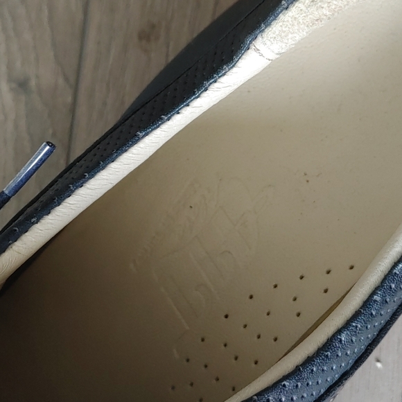 Light shoes - Picture 4 of 4